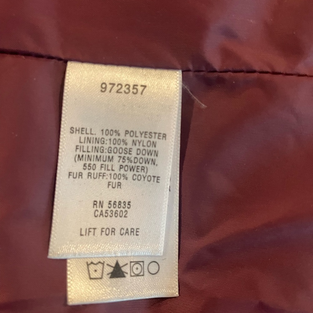 Womens Cabelas goose down jacket. Size M - Picture 13 of 14